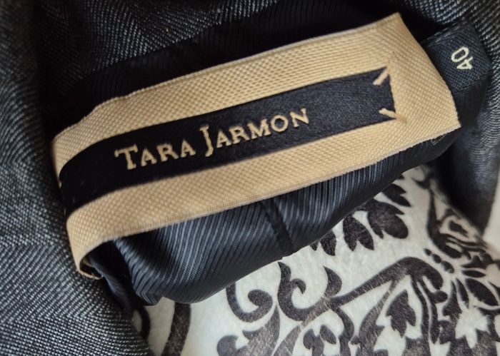 Blazer gris foncé avec écusson TARA Jarmon taille 40 style uniforme college - photo numéro 5