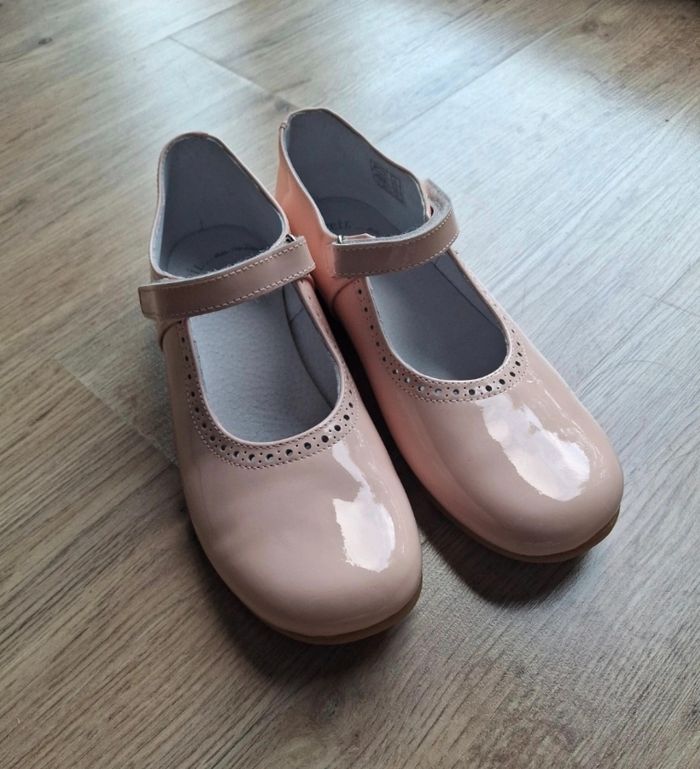 Salomé Charles IX vernis rose poudré