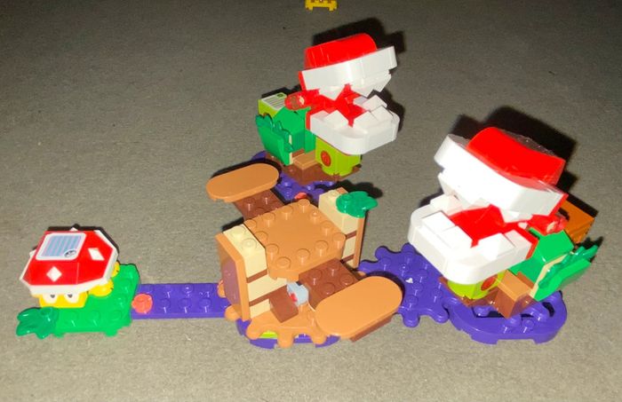 Lot Lego Super Mario 71365 + 71382 + 71384 + 71385 - photo numéro 3