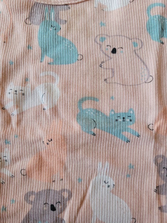 Pyjama léger taille 24 mois - photo numéro 3