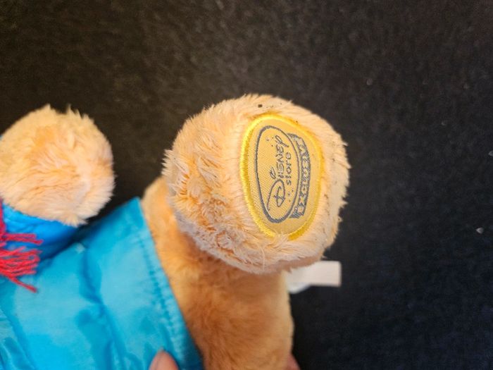 Peluche winnie l'ourson disney store - photo numéro 2
