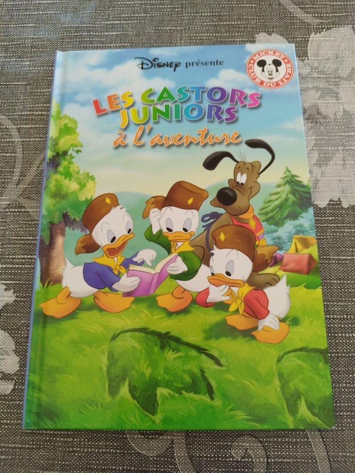 Livre Disney club du livre Les Castors juniors à l'aventure