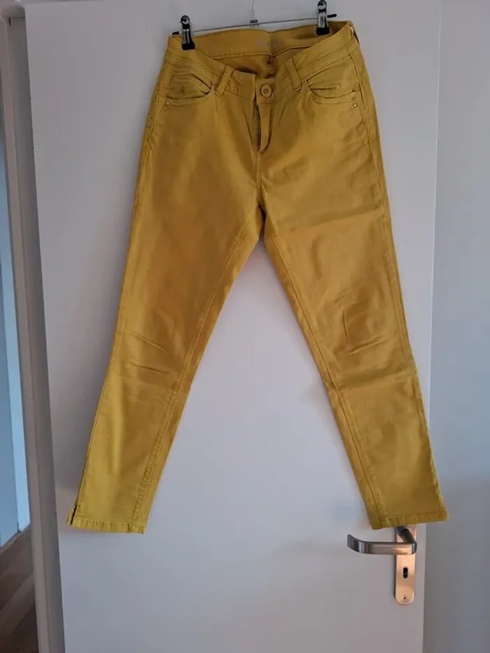 Pantalon jaune grain de malice - 38 - très bon état