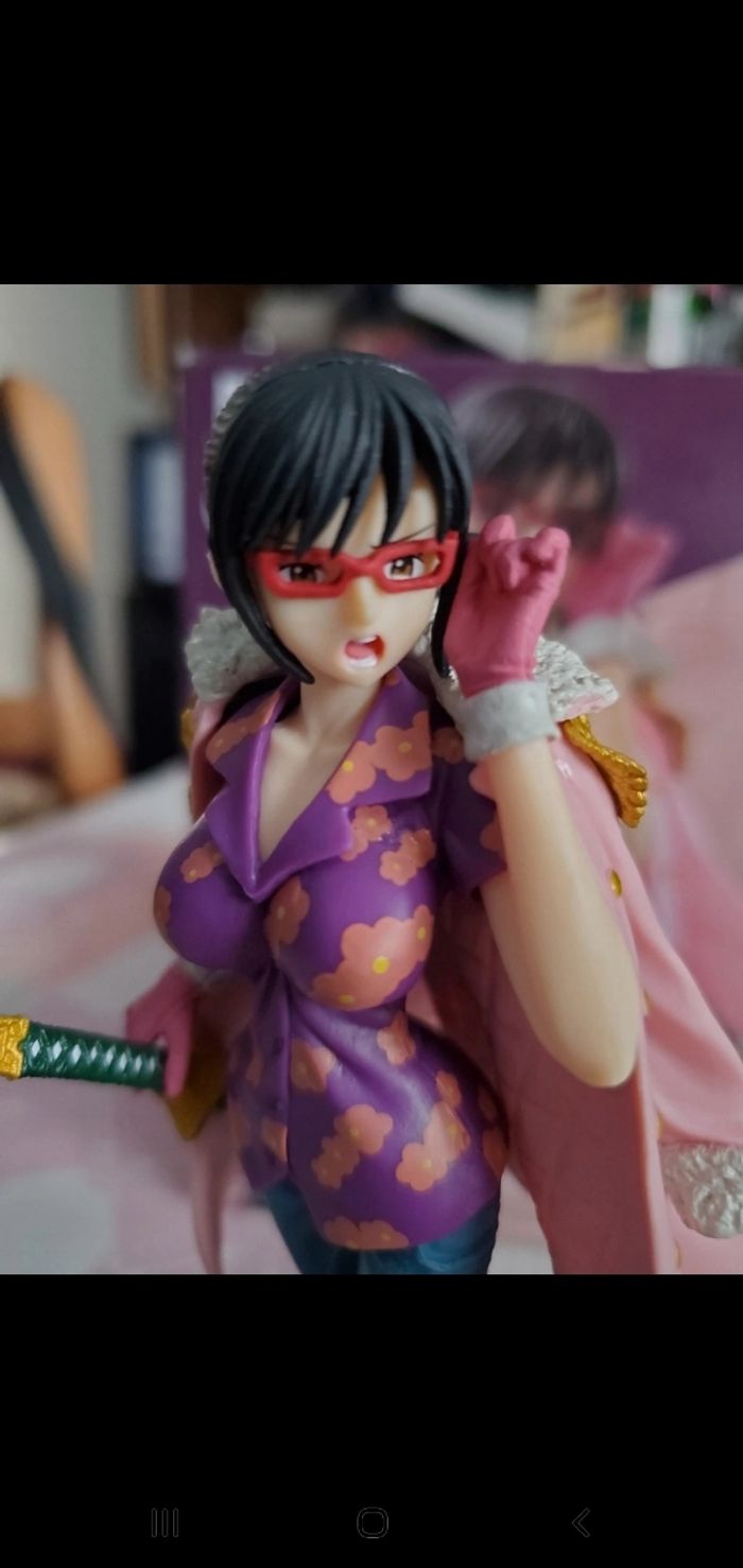 Figurine one piece  tashigi - photo numéro 3