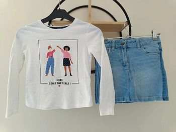 8 ans ensemble teeshirt Okaïdi (8 ans)et jupe tex ( 7-8 ans )