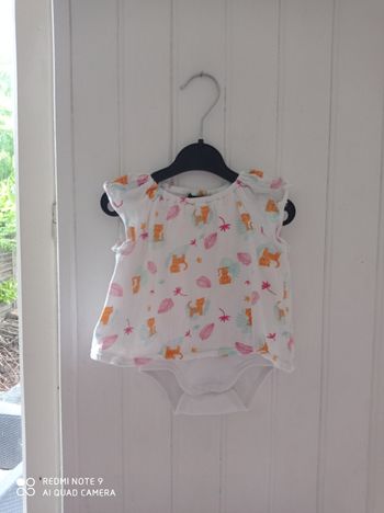 Body manches courtes 2 en 1 taille 68 (6 mois)