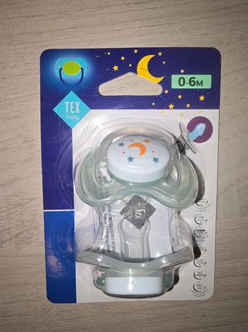 Tétines 0-6 mois Neuves