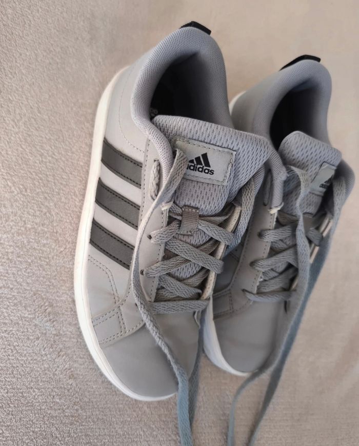 Basket adidas - photo numéro 3