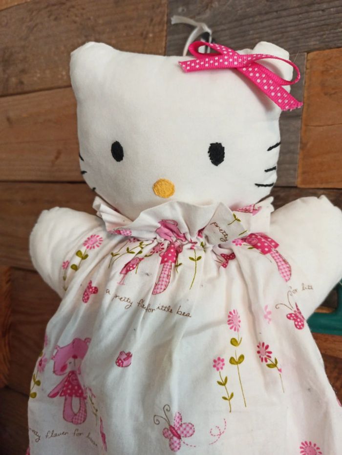 Range pyjama hello Kitty fait main tbe - photo numéro 3