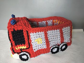 Panier de rangement en Trapilho type camion de pompier