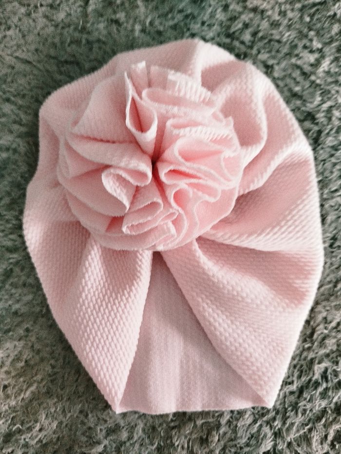 Bonnet fleurs Bébé neuf ni - photo numéro 7