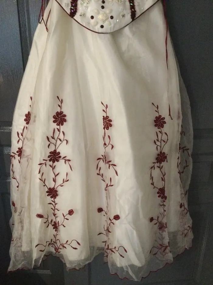 Robe beige et bordeaux T40 - photo numéro 3