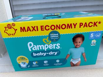 Couche Pampers 