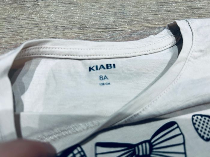 Teeshirt manches longues beige motifs noeux 8 ans - photo numéro 2