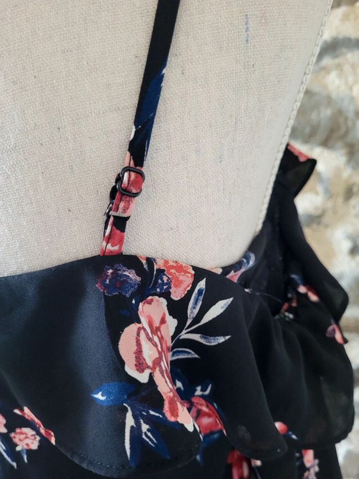 Top court crop top épaules dénudées fleuri noir H&M Taille 34 - photo numéro 9