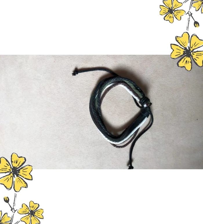 Bracelet en cuir multibrins - tons noir, kaki, blanc & marron - photo numéro 5