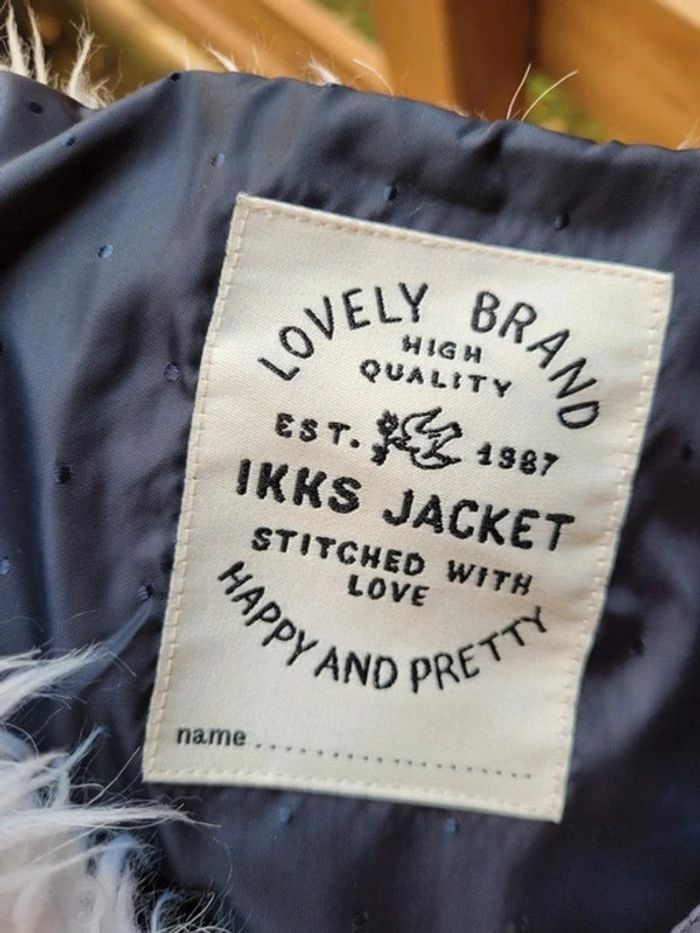 Superbe manteau IKKS en "poils" blanc 🌟 , cœurs et étoiles, 10 ans - photo numéro 17