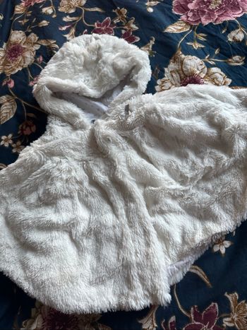 Poncho bébé – Taille 6 mois – Incroyablement doux !