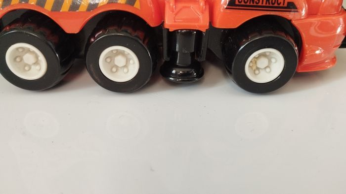 Jouet camion toupie bétonnière - photo numéro 5