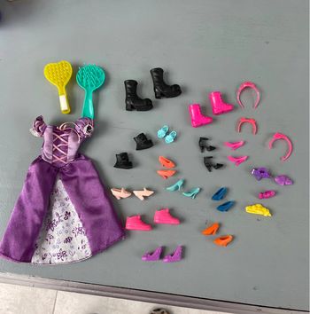Lot accessoires Barbie
