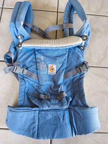 Porte bébé ergobaby collection Sophie la girafe 