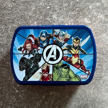 BOITE A GOÛTER AVENGERS - MARVEL - NEUF