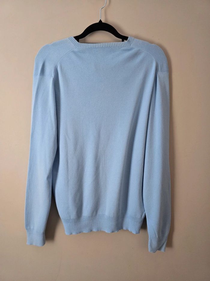 Pull sweat Calvin Klein col V bleu ciel coton taille S – Basique chic et confortable - photo numéro 4