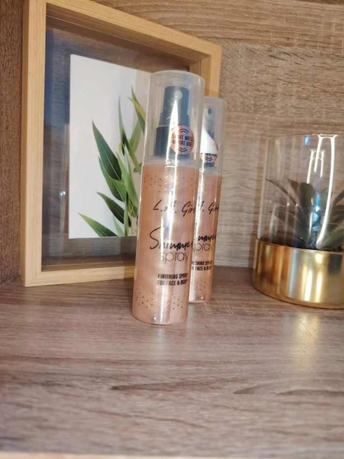 L.A. Girl Shimmer Spray (Spray scintillant pour le visage et le corps)