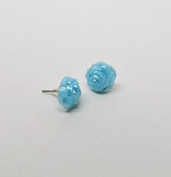 Paire de boucles d'oreilles. Neuve.