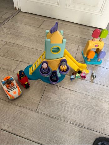 Playmobil  junior le parc +infirmiere et motard