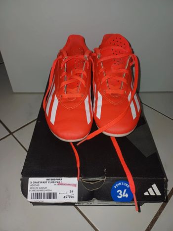 Superbe crampons de foot pointure 34
