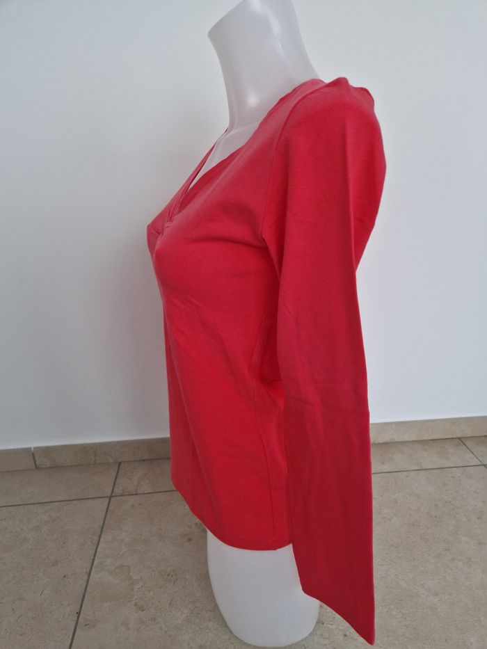 Haut fuschia Tissaia - photo numéro 3