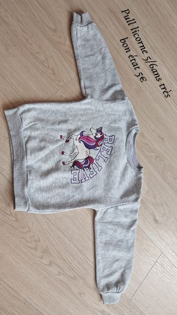 Pull licorne 🦄 5/6ans 