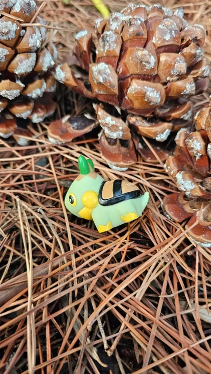 Super figurine Pokemon Nintendo finger puppet tortipouss - photo numéro 2