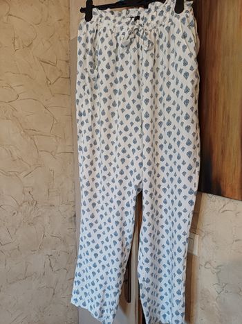 Pantalon fluide. Très bon état.