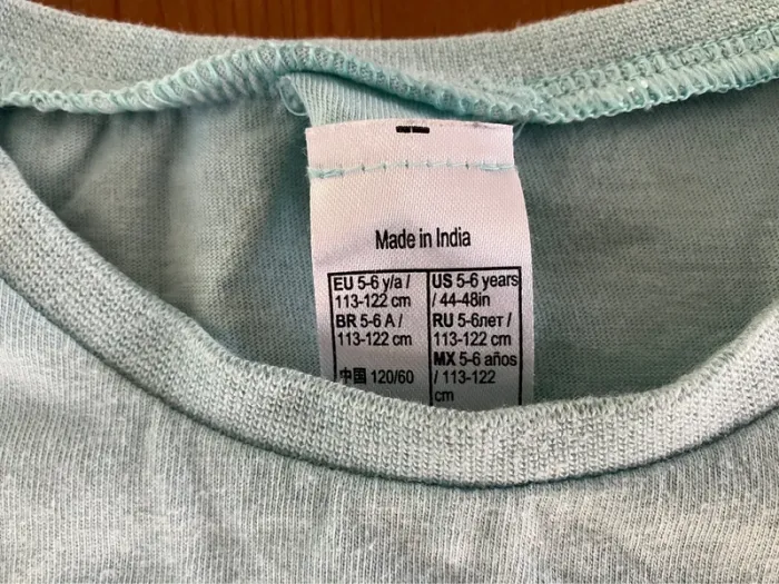 T-shirt 5/6 ans - photo numéro 3
