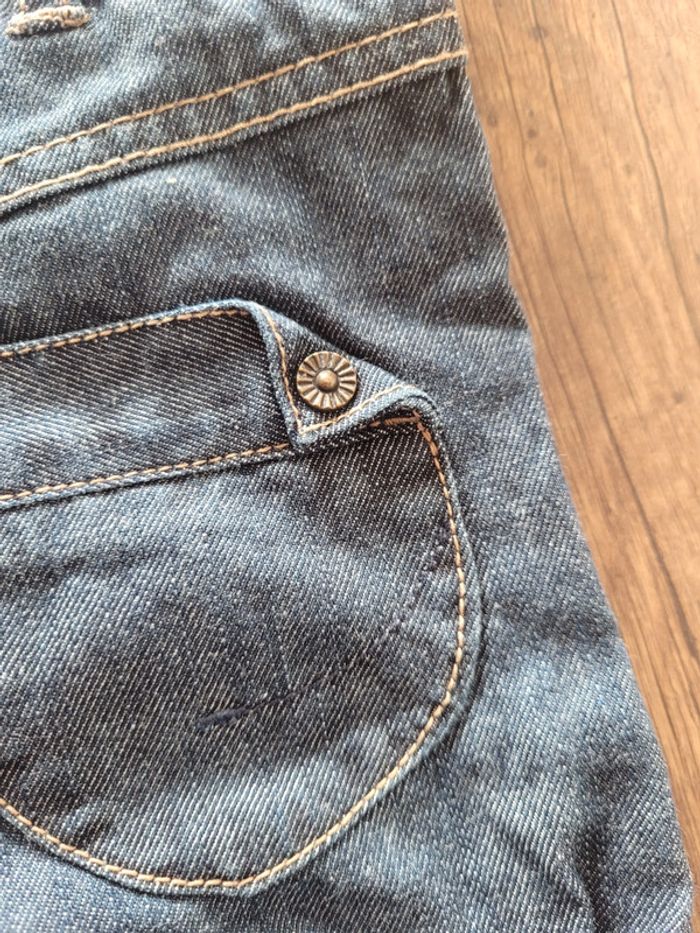 Salopette short en jeans - photo numéro 3