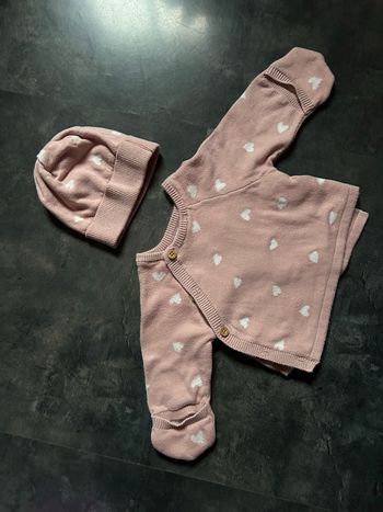 Brassière et bonnet naissance vert baudet