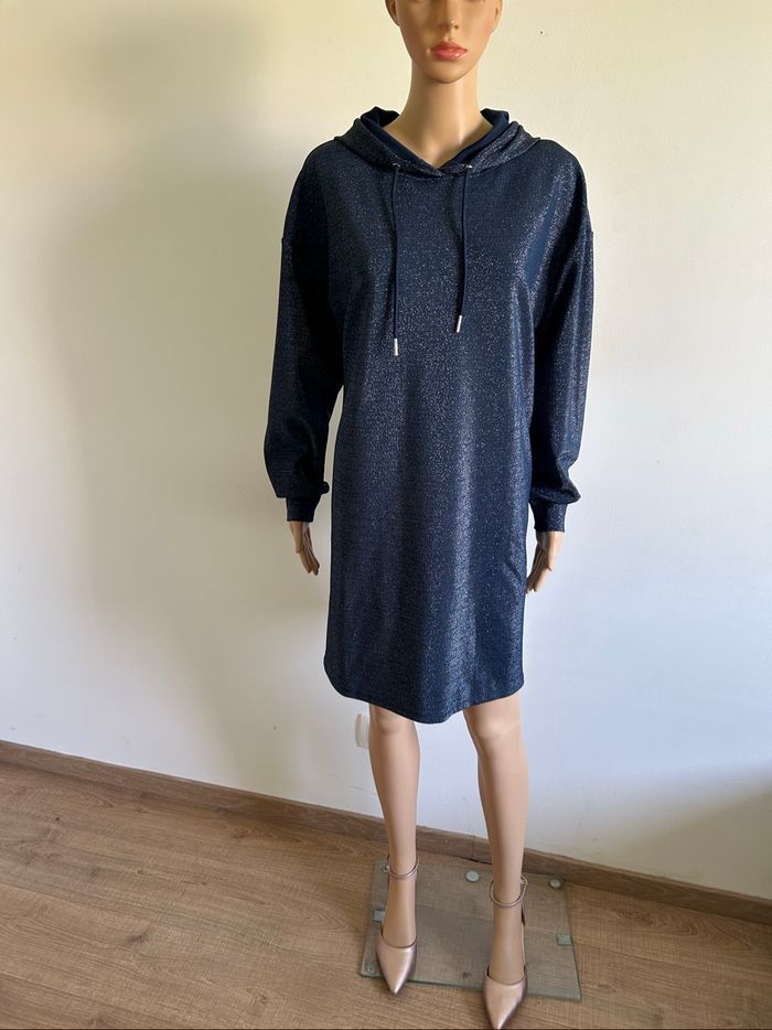 Robe sweat bleue marine pailletée neuve VILA taille M - photo numéro 3