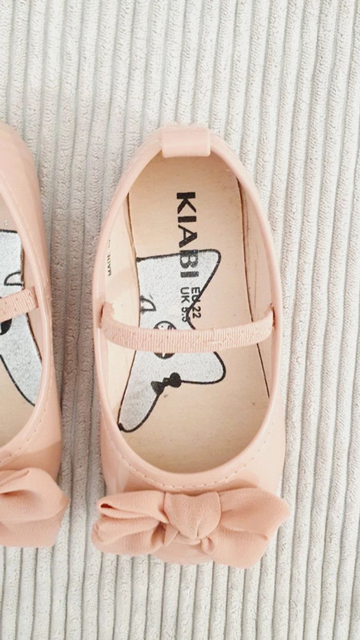 Chaussures ballerines roses brillantes bébé fille Taille 22 Kiabi - photo numéro 2