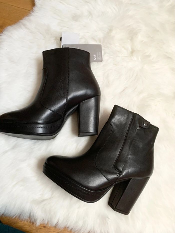 Boots bottine en Cuir Noir neuve avec Étiquette - photo numéro 2