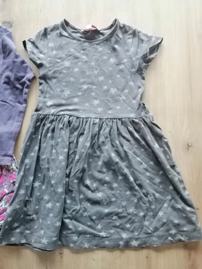Lot robes 4 ans - photo numéro 3