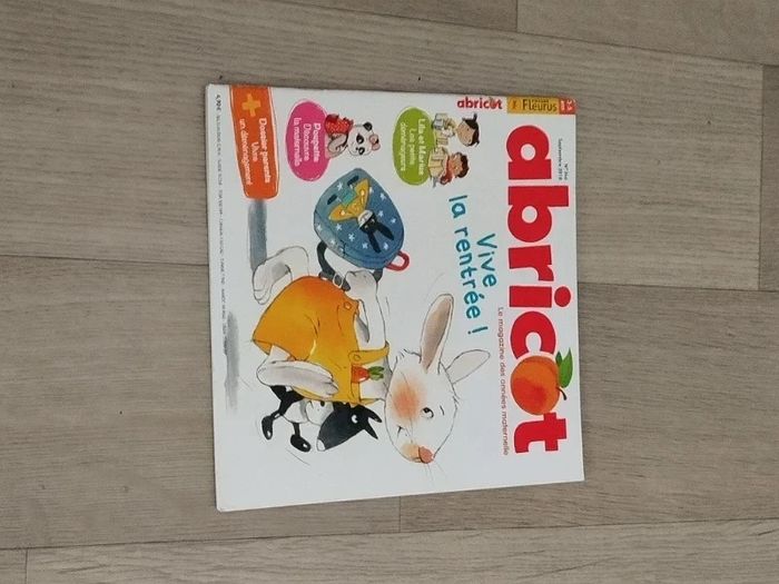 Lot de 8 livres enfants abricot année 2017-18 L035  7588992356 - photo numéro 9