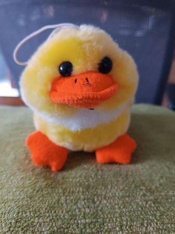 Peluche poussin jaune