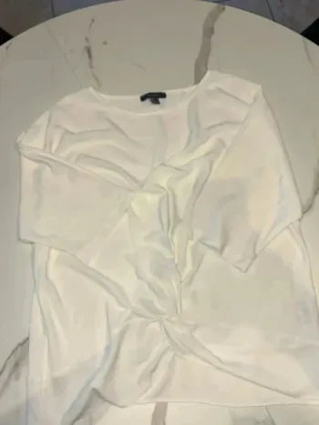 Haut blanc fluide avec nœud élégant – Taille 42 – Primark