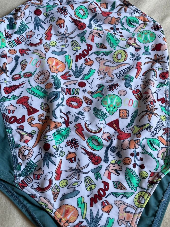 Maillot de bain 6 à 8 ans - photo numéro 3