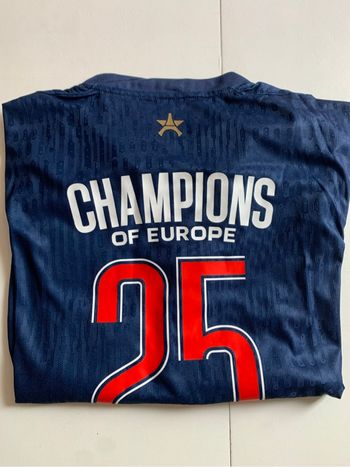 Maillot PSG champion d’Europe taille XL