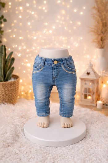 🧸 Jean bébé 3 mois – Denim bleu avec détails brillants