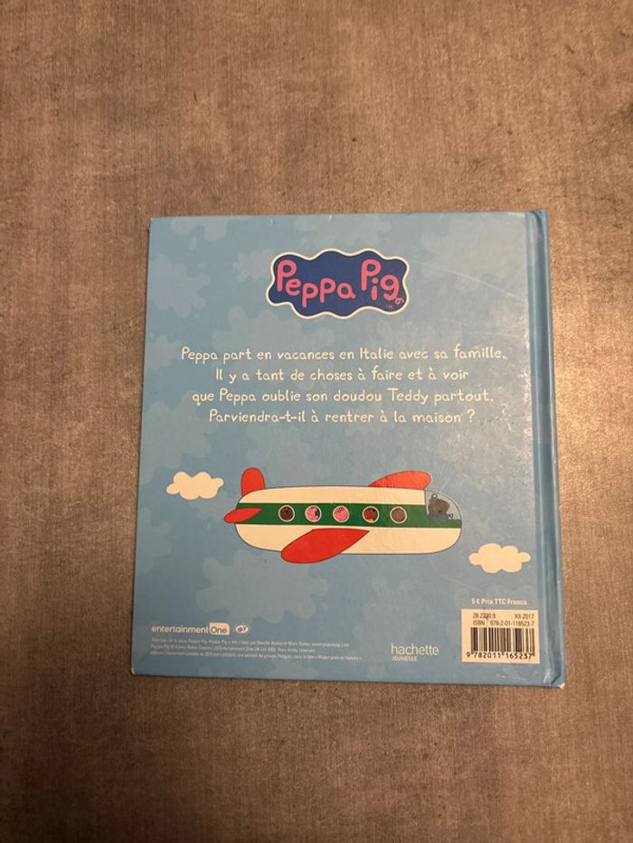 Livre Peppa Pig, Peppa part en vacances - photo numéro 4