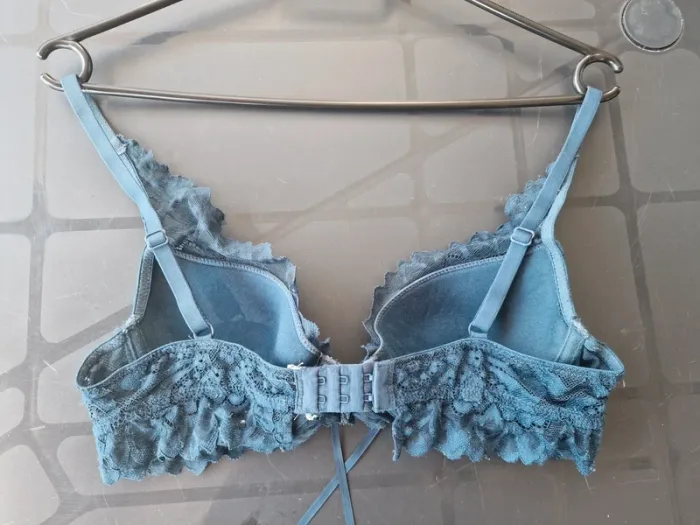 Soutien Gorge - photo numéro 2
